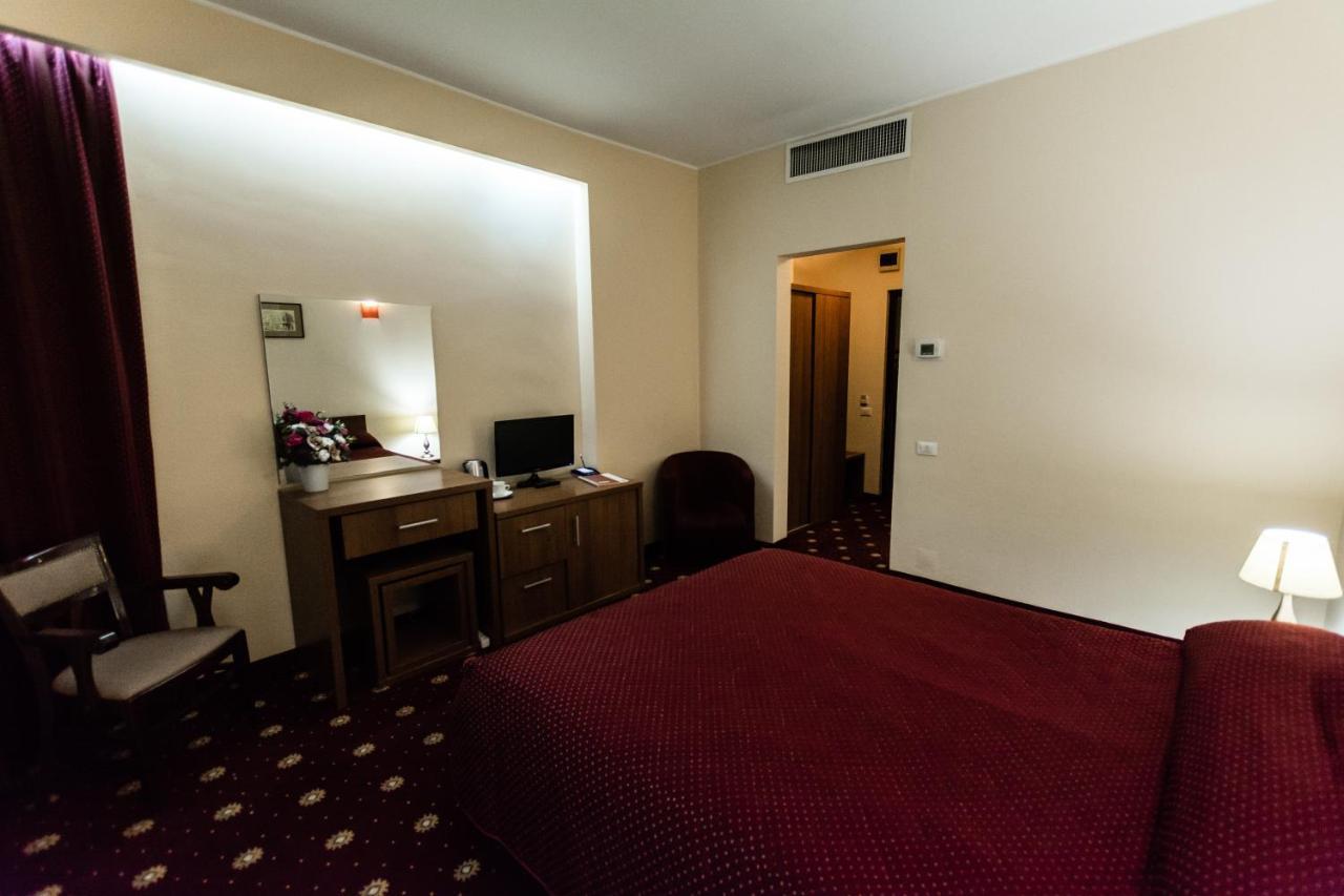 Hotel Ferdinand Κονστάντζα Εξωτερικό φωτογραφία