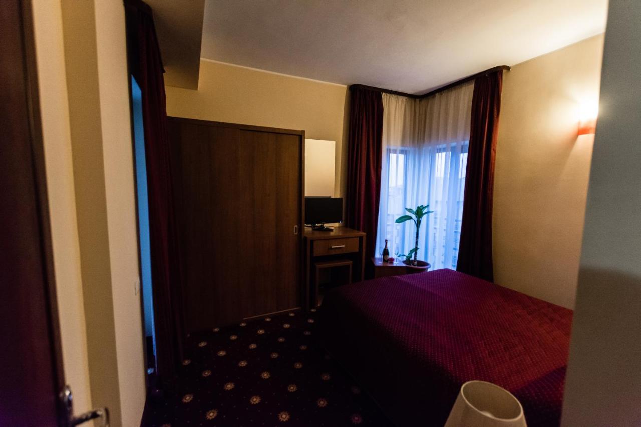 Hotel Ferdinand Κονστάντζα Εξωτερικό φωτογραφία